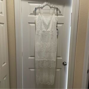 NWT Adrianna Papell White Sequin Embroidery Ankle Dress Beaded Straps Size 4